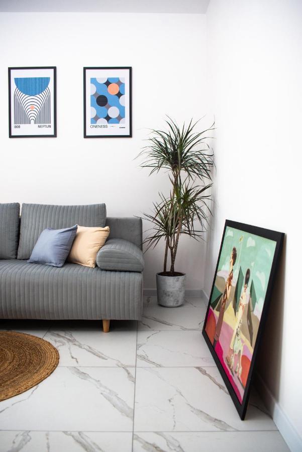 Sparrow Flat Old Town Apartment Тыхы Экстерьер фото