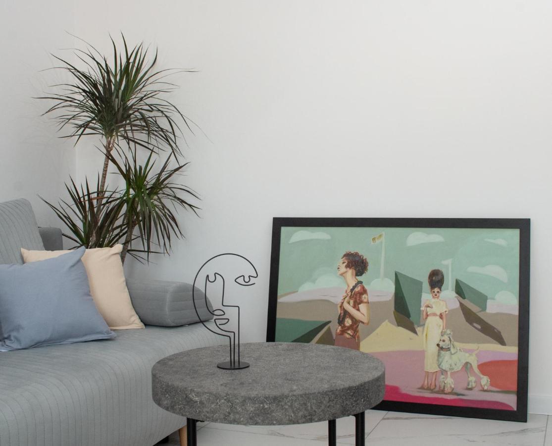 Sparrow Flat Old Town Apartment Тыхы Экстерьер фото