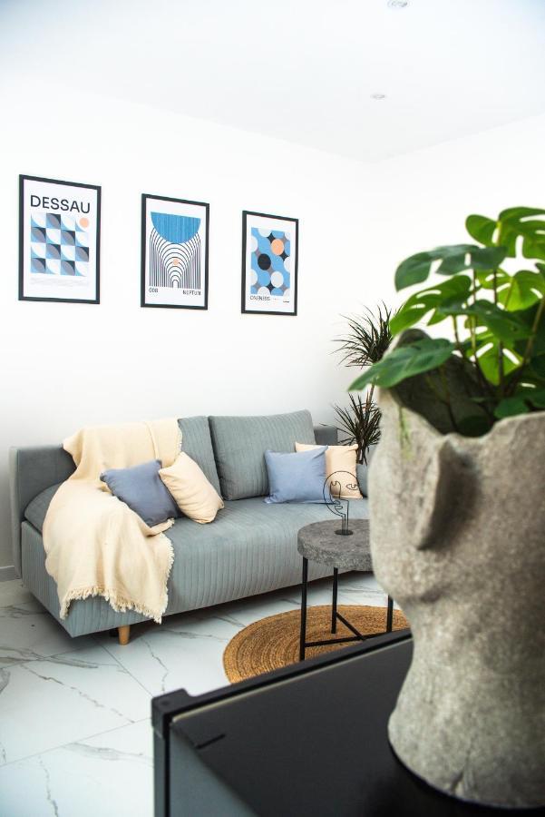 Sparrow Flat Old Town Apartment Тыхы Экстерьер фото