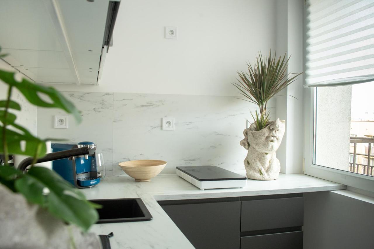 Sparrow Flat Old Town Apartment Тыхы Экстерьер фото
