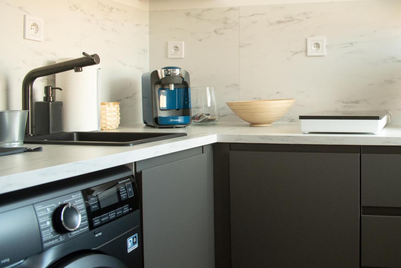 Sparrow Flat Old Town Apartment Тыхы Экстерьер фото